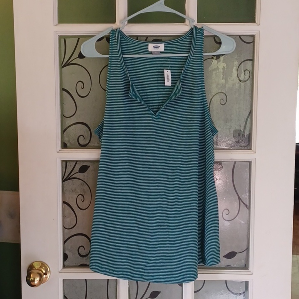 Old Navy tank top women's size medium nwt